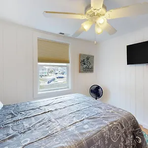 https://sea-foam-7.ocean-city-hotels.net