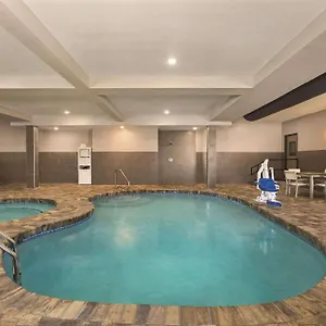 https://country-inn-suites-by-carlson-savannah-midtown.top-hotels-in-savannah.com